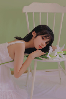 美女裸露100%奶头视频
